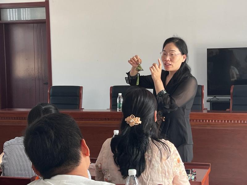 淮北市文化旅游体育局 淮北市博物馆 淮北市文化馆走进临涣镇大高村开展端午节
非遗主题活动