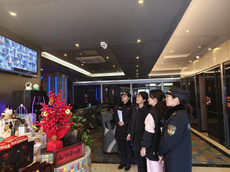 市文旅体局联合市市场监管局、市消防救援局开展春节前文化和旅游市场
安全生产检查